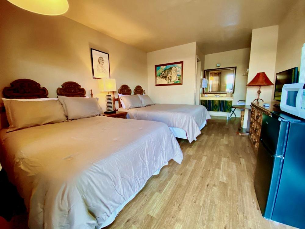 Family Room at Rio Grande Motel, photo 4